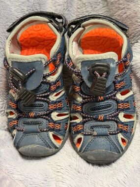 Children's Navy and Orange Closed-Toe Active Sandals size 8